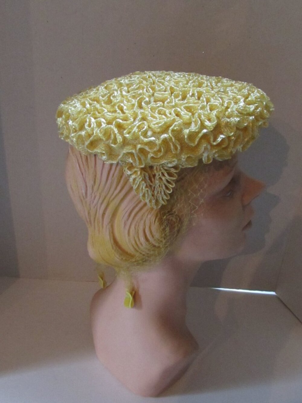 Vintage 1960 Era Topper Hat Lemon Yellow Cello Zig Zag